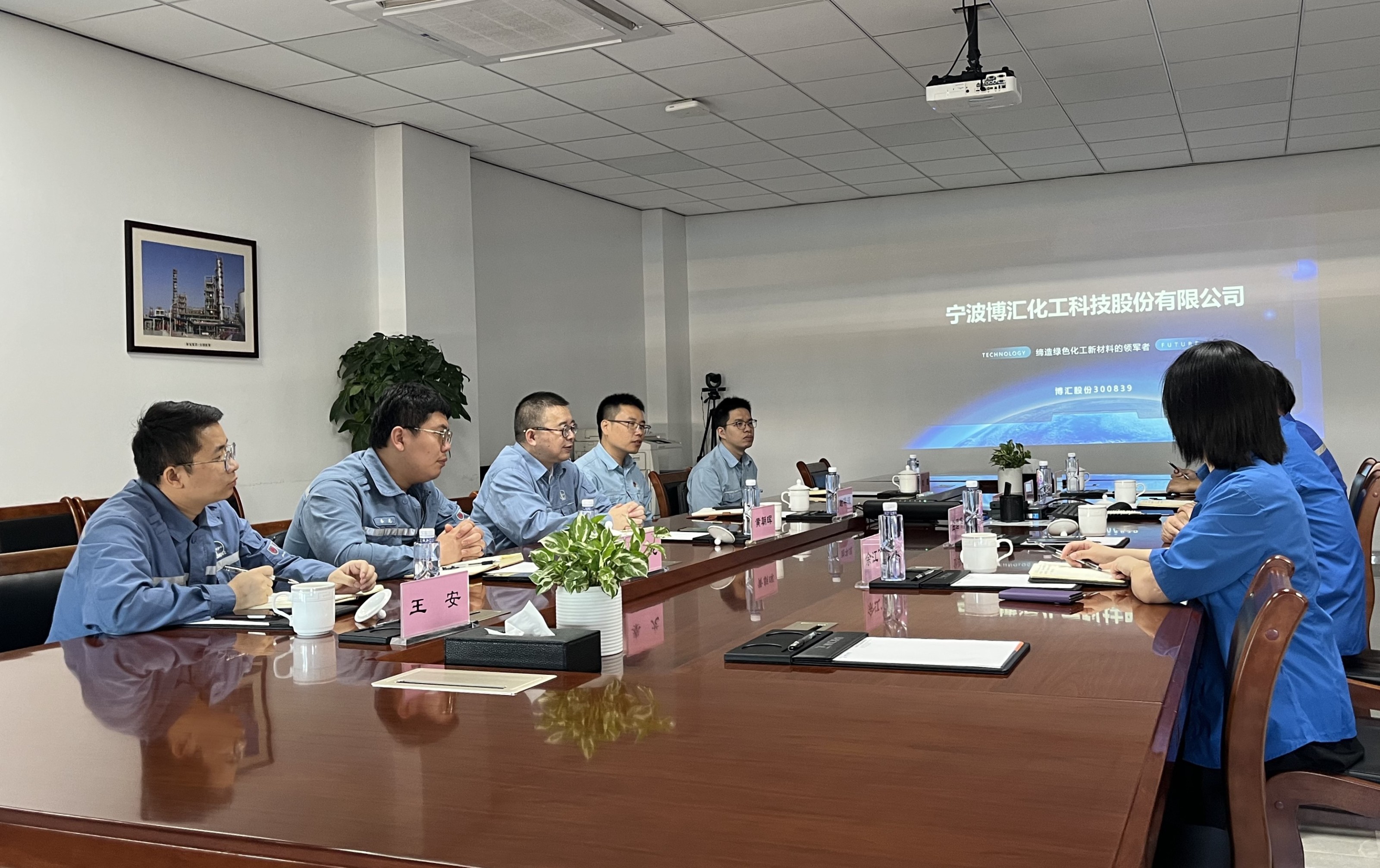 1758099800988300.jpg 1758099800988300.jpg